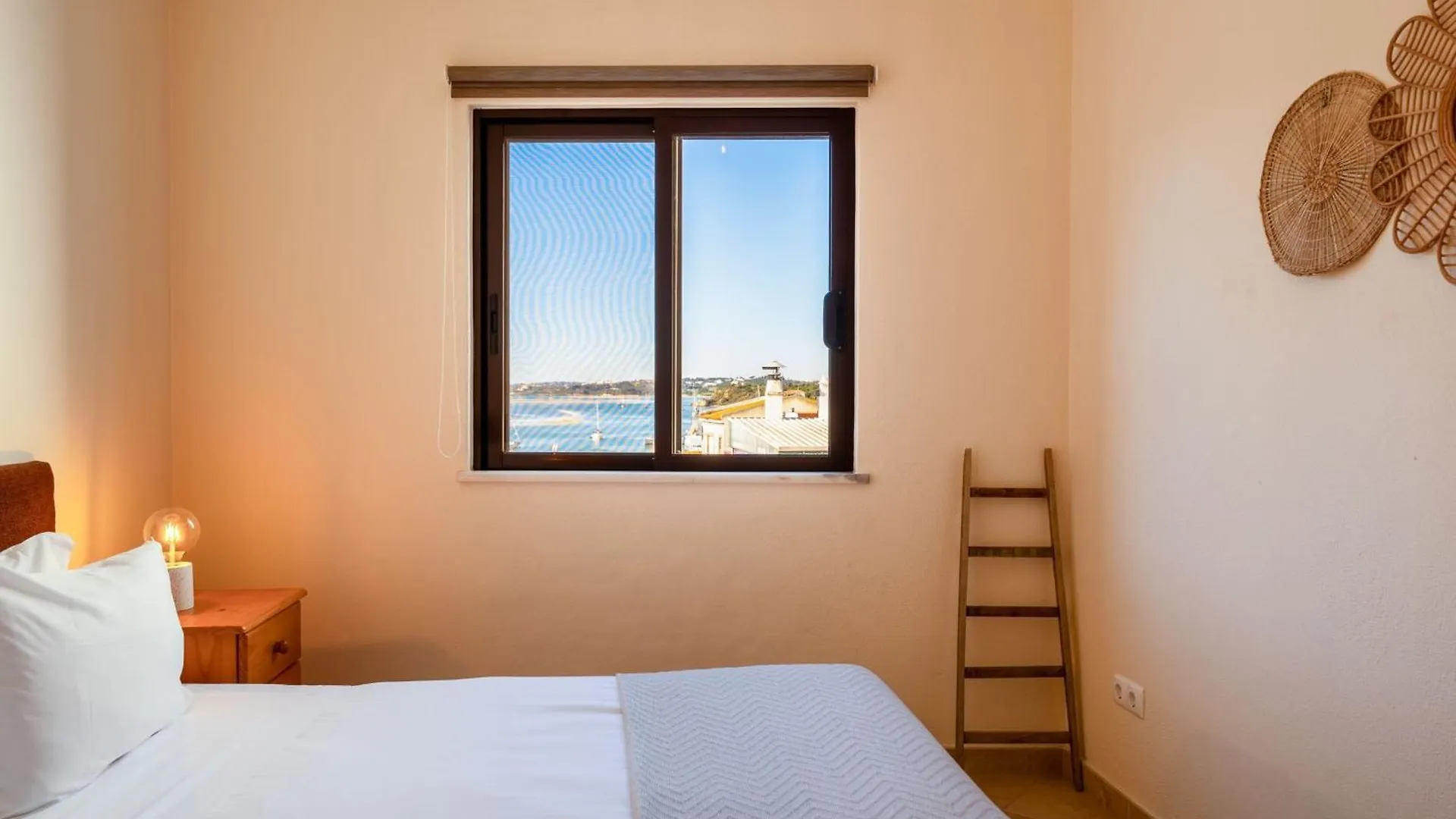 Apartment Wonderful 3 Bdr Duplex W/ Terrace By Lovelystay Alvor