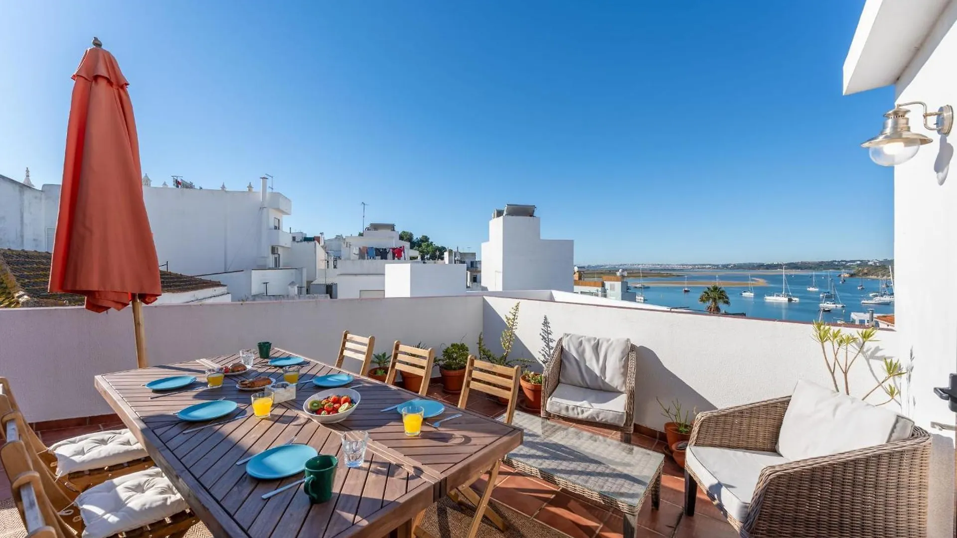Wonderful 3 Bdr Duplex W/ Terrace By Lovelystay Alvor