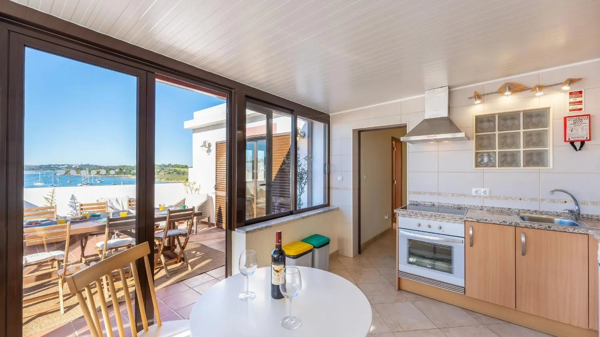 Wonderful 3 Bdr Duplex W/ Terrace By Lovelystay Alvor Portugal